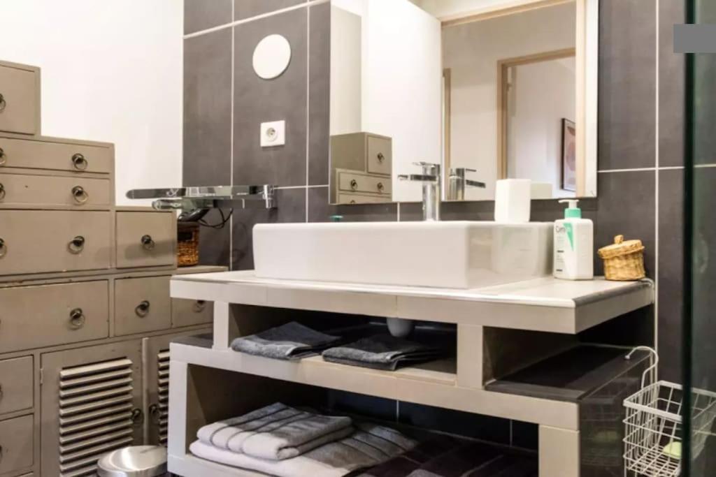 Appartamento 2 Bedrm Flat - Downtown - Near Commodities *